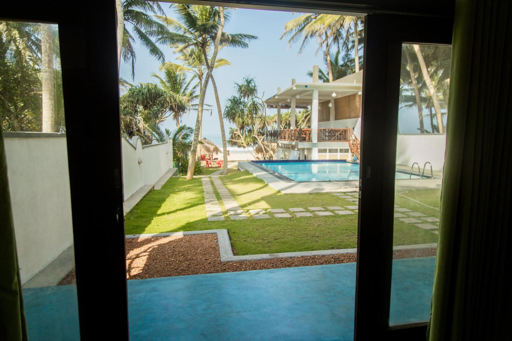 Sea Trails Bentota Hotell Exteriör bild