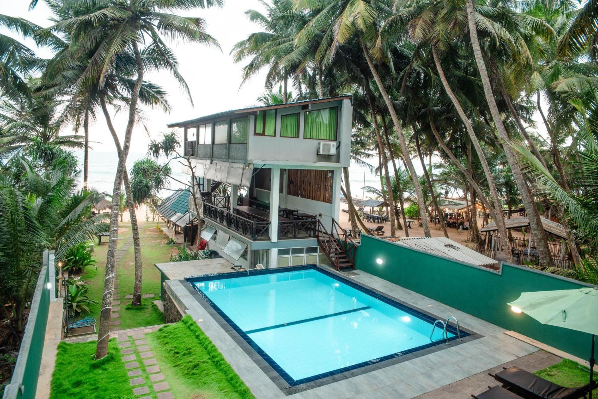 Sea Trails Bentota Hotell Exteriör bild